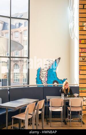 Belgium, Brussels, BrewDog, a traditional beer bar opened by Scotland's largest independent brewery (BrewDog), founded in 2007 Stock Photo