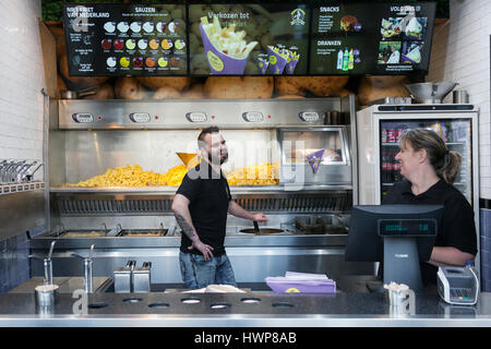 utrecht, 15march 2017: snack bar specialized in French Fries and staff in the dutch town of utrecht Stock Photo