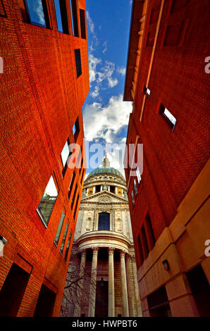 London, England, UK. North side of St Paul's Cathedral seen from Queen's Head Passage (narrow alley from Newgate Street) Stock Photo