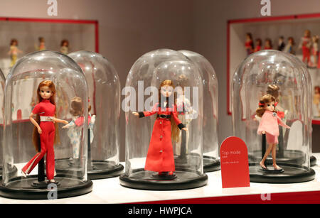 Tokyo, Japan. 22nd Mar, 2017. Vintage Licca-chan dolls are displayed for the Licca-chan dolls exhibition to celebrate the doll's 50th birthday at the Matsuya department store in Tokyo on Wednesday, March 22, 2017. An exhibition of Licca-chan dolls, Japanese toy giant Tomy sold over 60 million units in the world, started here for the 50th anniversary through April 3. Credit: Yoshio Tsunoda/AFLO/Alamy Live News Stock Photo