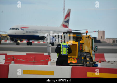 Gibraltar. 22nd March 2017. Images of security increased measures at Gibraltar airport runway traffic points. Security was stepped up across Gibraltar following the attacks in London today. The British Overseas territory, a thousand miles away from London, responded immediately to the attacks in London with armed police focusing their patrols across the city centre. Credit: Stephen Ignacio/Alamy Live News Stock Photo