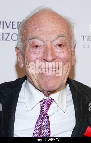 New York, NY, USA. 22nd Mar, 2017. Leonard Lauder at arrivals for Fashion Institute of Technology's Annual FIT Gala, New York Marriott Marquis, New York, NY March 22, 2017. Credit: Jason Mendez/Everett Collection/Alamy Live News Stock Photo