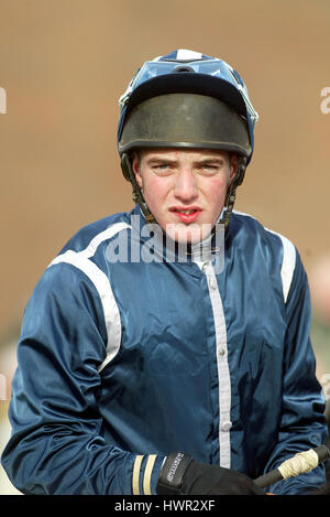 ANDREW TINKLER JOCKEY WETHERBY RACECOURSE WETHERBY ENGLAND 31 October 2003 Stock Photo