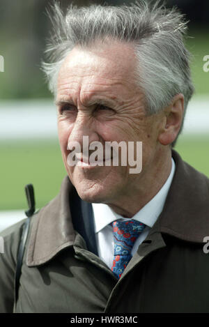 BILL TURNER RACE HORSE TRAINER NEWMARKET RACECOURSE ENGLAND 03 May 2003 Stock Photo