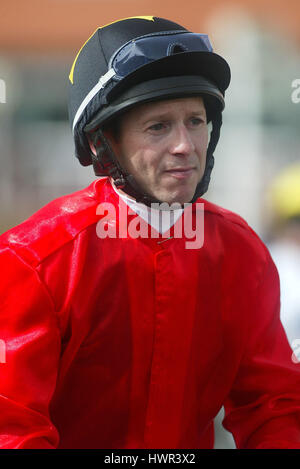 RICHARD QUINN JOCKEY NEWMARKET ENGLAND 15 April 2003 Stock Photo - Alamy