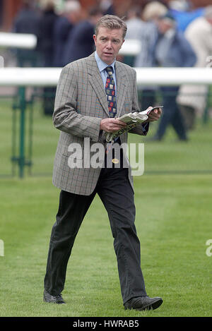 KARL BURKE RACE HORSE TRAINER NEWMARKET RACECOURSE NEWMARKET 13 April 2004 Stock Photo