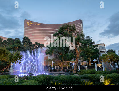 Fountains in front of Wynn Hotel and Casino at sunset - Las Vegas, Nevada, USA Stock Photo