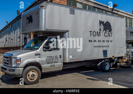 tom cat bakery queens