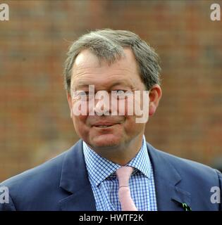 WILLIE HAGGAS RACE HORSE TRAINER NEWMARKET RACECOURSE NEWMARKET ENGLAND 22 September 2011 Stock Photo