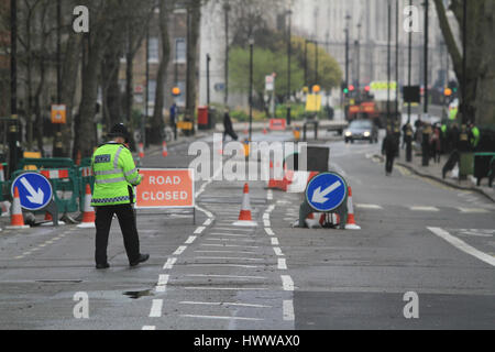 London, UK. 23rd Mar, 2017. The area around the Houses of Parliament remains in lockdown after the terror attacks in Westminster Credit: amer ghazzal/Alamy Live News