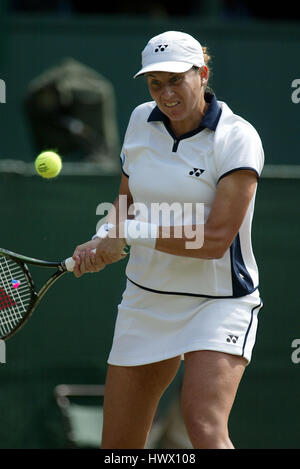 MONICA SELES WIMBLEDON CHAMPIONSHIPS WIMBLEDON WIMBLEDON LONDON 27 June 2002 Stock Photo