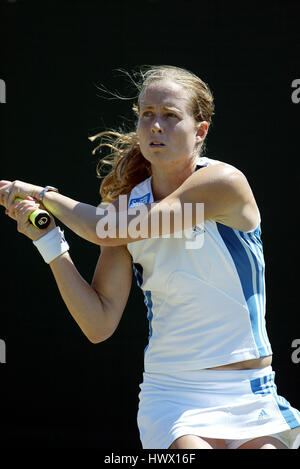 MEGHANN SHAUGHNESSY WIMBLEDON CHAMPIONSHIPS 26 June 2002 Stock Photo