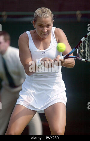 ASHLEY HARKLEROAD USA WIMBLEDON LONDON ENGLAND 24 July 2003 Stock Photo