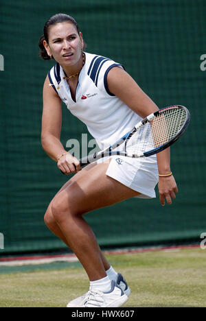 FABIOLA ZULUAGA WIMBLEDON CHAMPIONSHIPS 2004 WIMBLEDON LONDON ENGLAND 24 June 2004 Stock Photo