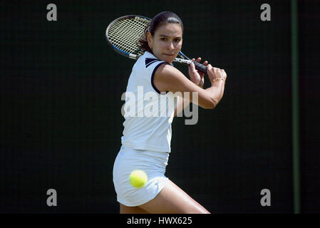 FABIOLA ZULUAGA WIMBLEDON CHAMPIONSHIPS 2004 WIMBLEDON LONDON ENGLAND 24 June 2004 Stock Photo