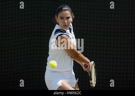 FABIOLA ZULUAGA WIMBLEDON CHAMPIONSHIPS 2004 WIMBLEDON LONDON ENGLAND 24 June 2004 Stock Photo