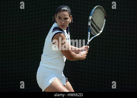 FABIOLA ZULUAGA WIMBLEDON CHAMPIONSHIPS 2004 WIMBLEDON LONDON ENGLAND 24 June 2004 Stock Photo