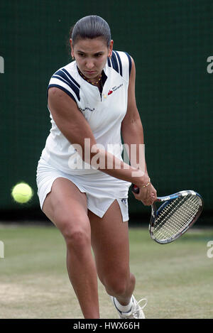 FABIOLA ZULUAGA WIMBLEDON CHAMPIONSHIPS 2004 WIMBLEDON LONDON ENGLAND 24 June 2004 Stock Photo