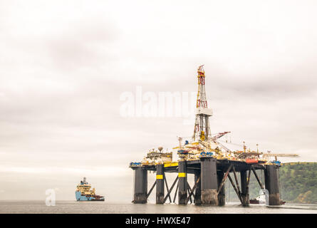 view on offshore oil rig in Scotland Stock Photo