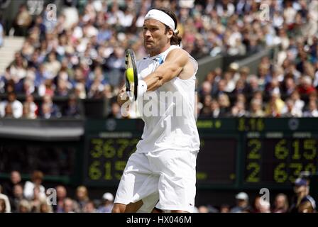 CARLOS MOYA SPAIN WIMBLEDON LAWN TENNIS CLUB LONDON ENGLAND 26 June 2007 Stock Photo