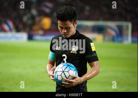 Bangkok, Thailand. 23rd Mar, 2017. 23 March, 2017. Theerathon Bunmathan of Thailand during 2018 FIFA World Cup Qualifier Group B match between Thailand and Saudi Arabia at the Rajamangala National Stadium in Bangkok, Thailand. Credit: Anusak Laowilas/Pacific Press/Alamy Live News Stock Photo