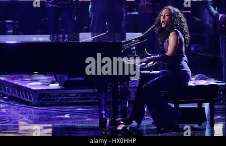 Alicia Keys performs at the 2007 American Music Awards at the Nokia Center in Los Angeles on Sunday, Nov. 18, 2007. Photo credit: Francis Specker Stock Photo