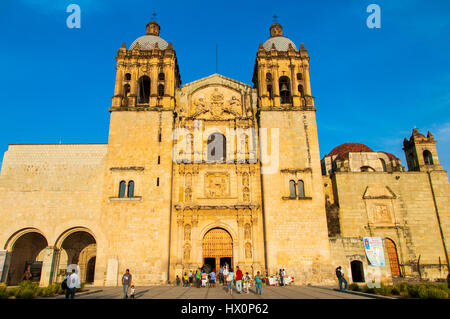 Church of Santo Domingo de Guzman, center, Oaxaca, Mexico Stock Photo