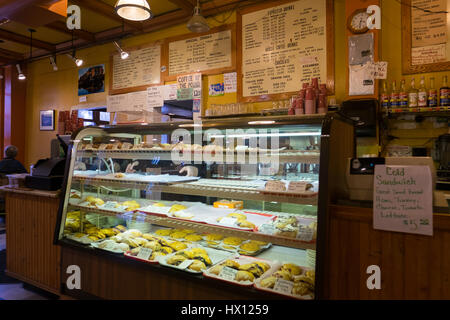 EUGENE, OR - MARCH 9, 2017: Espresso Roma coffee shop interior at the University of Oregon campus. Stock Photo