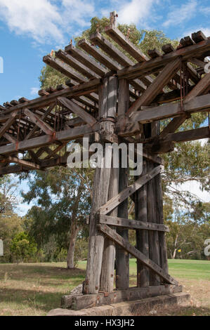 Hume Highway road trip, Australia: Historic bridge over the Murrumbidgee at Gundagai, NSW Stock Photo