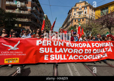 Rome, Italy. 25th March, 2017. Susanna Camusso (C), CGIL General Secretary, attends a demonstration 'Europe for all' to protest against the celebrations of the 60th anniversary of the signing of the Treaty of Rome. 27 Heads of State celebrate the Treaties of Rome, the foundation of the European Union, signed on the Capitoline Hill in Rome on 25 March 1957. © Giuseppe Ciccia/Alamy Live News Stock Photo