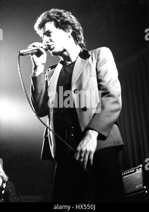 Chris Turner, Lead singer of British power pop band Tonight, performa live on stage in London, England on June 6, 1978. Stock Photo