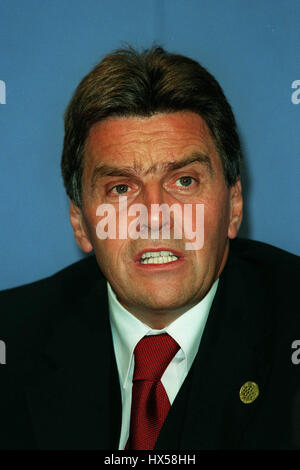 VIKTOR KLIMA CHANCELLOR OF AUSTRIA 13 July 1998 Stock Photo