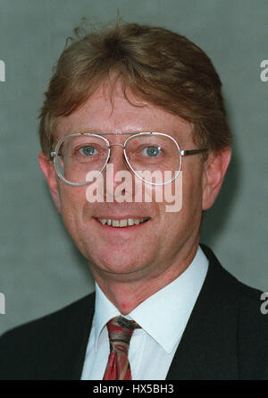 ROGER BERRY MP LABOUR PARTY KINGSWOOD 01 November 1994 Stock Photo - Alamy