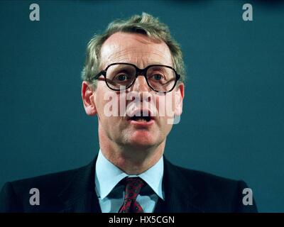 LORD JAMES DOUGLAS-HAMILTON MP CONSERVATIVE PARTY EDINBURGH 24 May 1991 Stock Photo