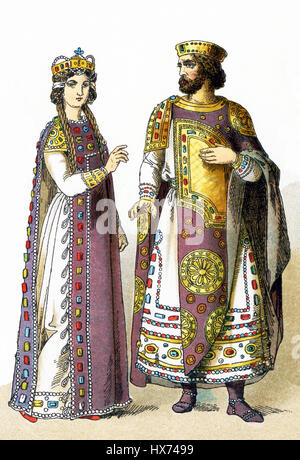 Byzantine costume hi-res stock photography and images - Alamy