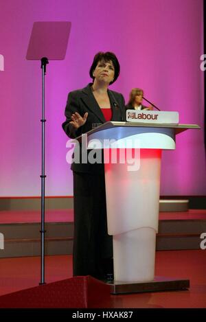 WENDY ALEXANDER MP LEADER OF SCOTTISH LABOUR PART 24 September 2007 BOURNEMOUTH CONFERENCE CENTRE BOURNEMOUTH ENGLAND Stock Photo