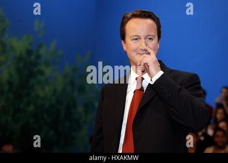 DAVID CAMERON MP CONSERVATIVE PARTY LEADER 04 October 2006 BICC BOURNEMOUTH ENGLAND Stock Photo