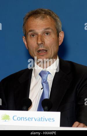 Shadow Northern Ireland secretary David Lidington (right) stands with ...