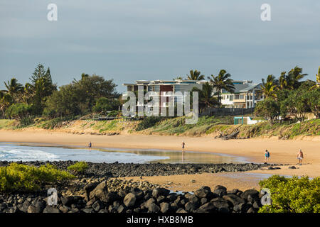View along the coast to beachfront properties at Bargara beach, Bundaberg, Queensland, Australia Stock Photo