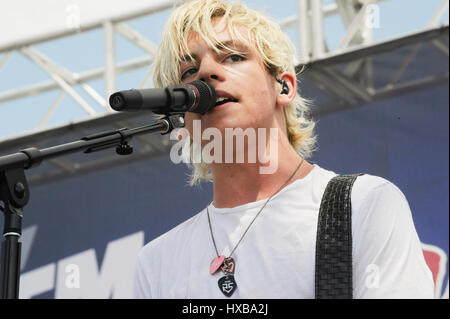 Ross lynch r5 perform onstage hi-res stock photography and