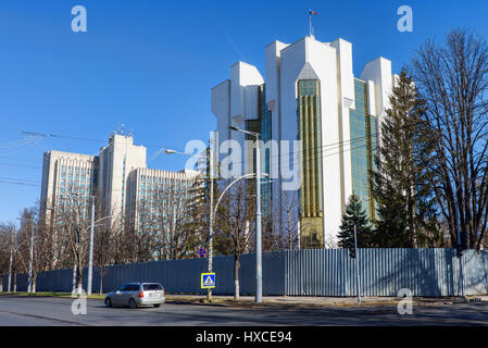 Chisinau, Bulevardul Stefan Cel Mare, Presidential Palace Stock Photo ...