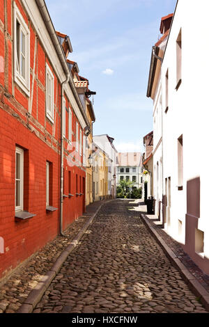 Narrow side lanes in the Old Town of the Hanseatic town Wismar, Narrow side streets in the old town of Hanseatic League Town Wismar |, Schmale Seiteng Stock Photo