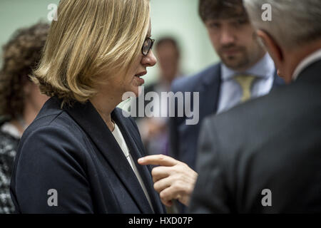 Brussels, Belgium. 27th Mar, 2017. Britain's Home Secretary Amber Rudd (C) during JAH, the Justice and Home Affairs Council meeting in Brussels, Belgium on 27.03.2017 by Wiktor Dabkowski | usage worldwide Credit: dpa/Alamy Live News Stock Photo