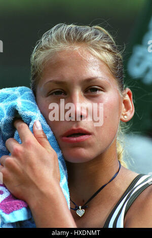 ANNA KOURNIKOVA WIMBLEDON 1999 22 June 1999 Stock Photo - Alamy
