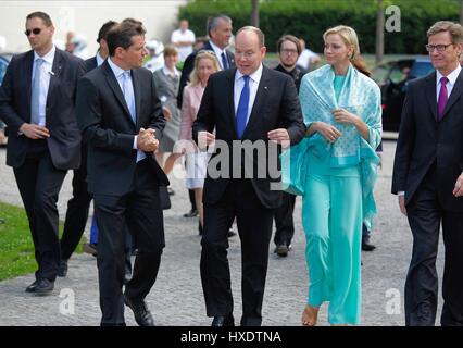 MICHAEL MRONZ ALBERT II PRINCE OF MONACO CHARLENE WITTSTOCK & GUIDO WESTERWELLE POLITICIAN & PRINCE OF MONACO 09 July 2012 Stock Photo