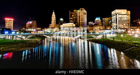 Columbus, Ohio night skyline from the the Main Street Bridge Stock Photo