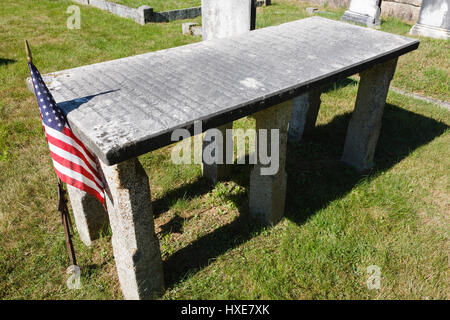 Burial site of Rev. Parson Samuel Hidden in cemetery located next to Ordination Rock in Tamworth, New Hampshire USA. Stock Photo