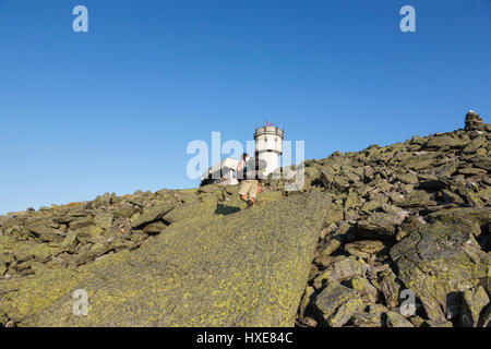 Appalachian Trail - A hiker approaches the summit of Mount Washington in the White Mountains, New Hampshire USA. Stock Photo