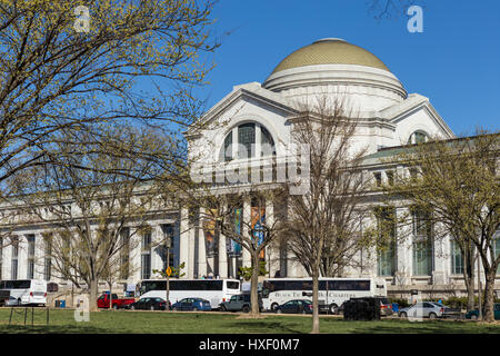 A view of the Neo-classical National Museum of Natural History on the National Mall in Washington, DC. Stock Photo