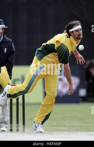 JASON GILLESPIE AUSTRALIA GRACE ROAD LEICESTER 11 June 2005 Stock Photo